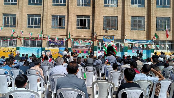 همزمان با سراسر کشور زنگ جوانه‌ها در یاسوج به صدا در آمد