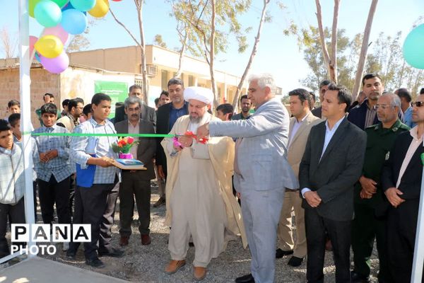 افتتاح زمین چمن دبیرستان شهید علی نکویی شهرستان فهرج