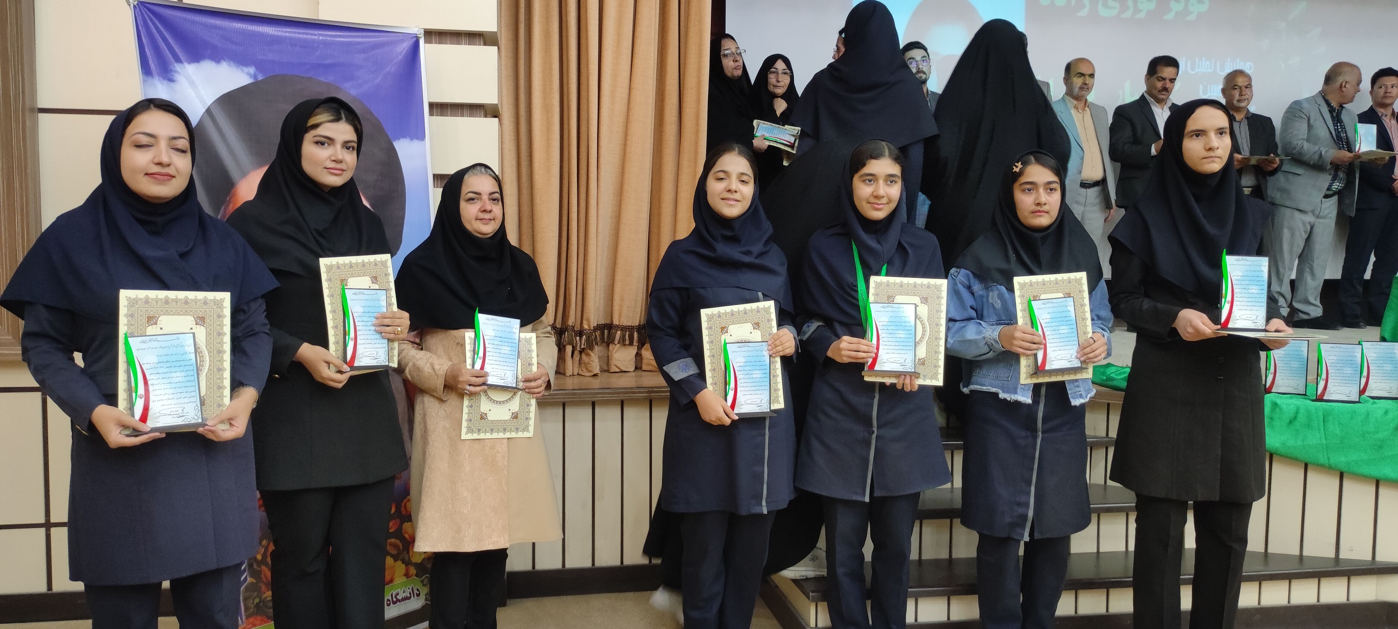 همایش بزرگ تجلیل از منتخبین المپیادهای علمی در دانشگاه آزاد شهرستان شیروان