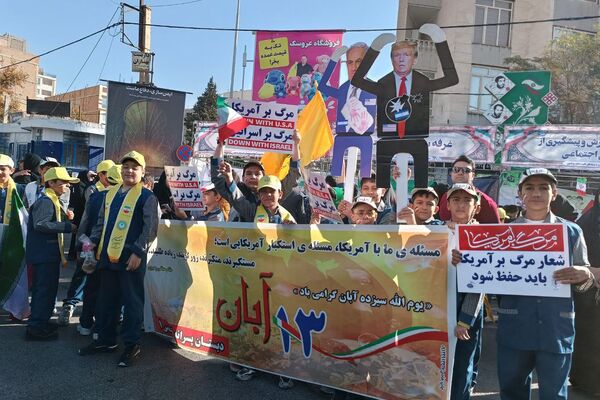 فریاد استکبار ستیزی از ورامین طنین انداز شد