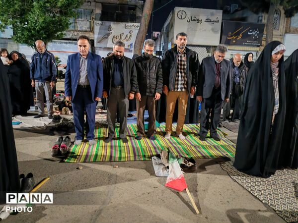 اقامه نماز استغاثه به امام عصر (عج)