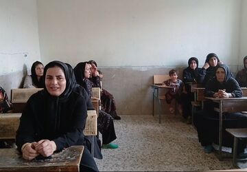 جلسه هماهنگی اجرای طرح غربالگری درمدرسه شهید خانیار روستای اولاد قباد کوهدشت