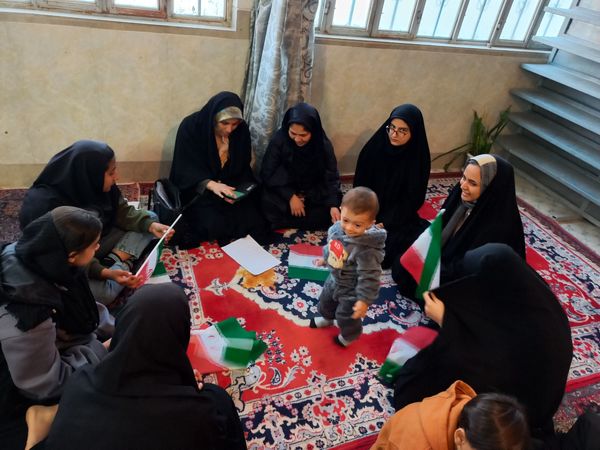 پیاده‌روی و بازی‌های محلی اعضای پایگاه پنج تن 