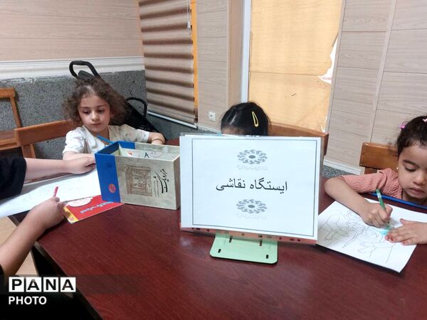 برگزاری نشست «خانواده کتاب‌خوان» در کتابخانه الزهرا(س) حاجی‌آباد