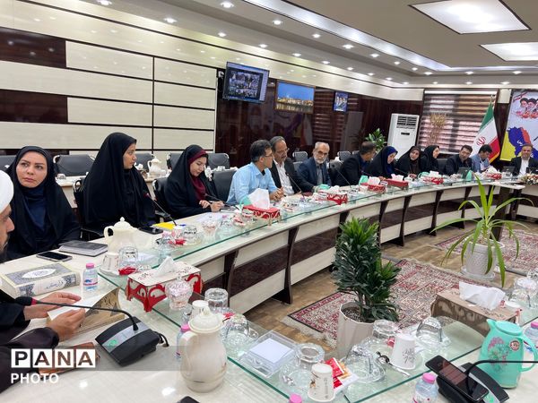 سی و ششمین جلسه ستاد راهبری نماد در بوشهر با تأکید بر بهره‌گیری از ظرفیت‌های سازمان دانش‌آموزی 