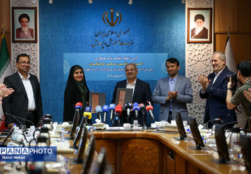 تفاهم‌نامه احداث و تامین ۲۰۰ هزار واحد مسکونی برای فرهنگیان امضا شد