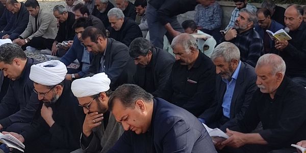 مراسم قرائت زیارت عاشورا در تیتکانلو