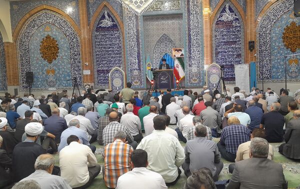 تجدید میثاق سرپرست آموزش وپرورش منطقه پردیس با شهدای گمنام