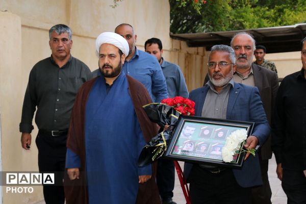 گلباف میزبان پدری از شجره طیبه