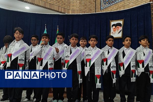 نماز جمعه این هفته باقرشهر با حضور پرشور دانش‌آموزان