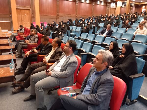 جلسه ستاد پروژه مهر مدارس دولتی و غیردولتی ناحیه ۶ مشهد در فرهنگسرای مصلی نژاد