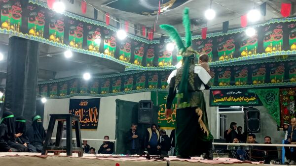 عطر غربت فاطمی در مارکده پیچید