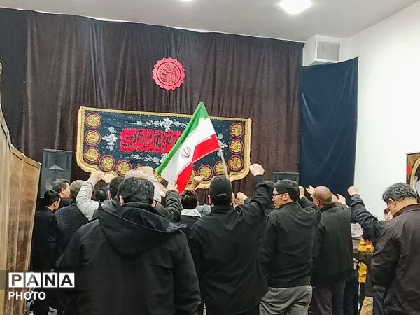   اجتماع مردمی در ناحیه 5 مهشهد به خونخواهی امام سید علی خامنه‌ای 