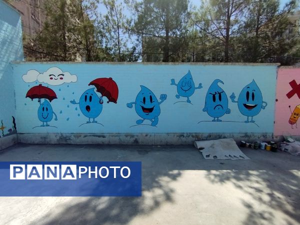 اردوی جهادی رنگ‌آمیزی مدارس با حضور دختران بیرجندی