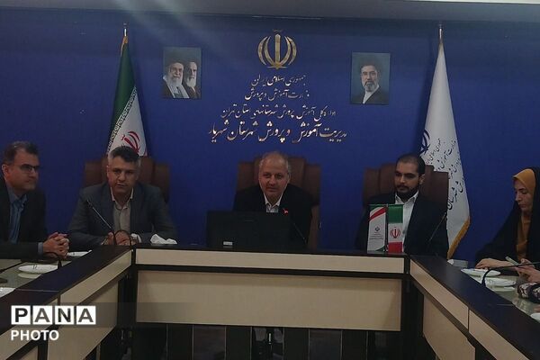 مراسم تقدیر از خبرنگاران برتر در آموزش و پرورش شهریار