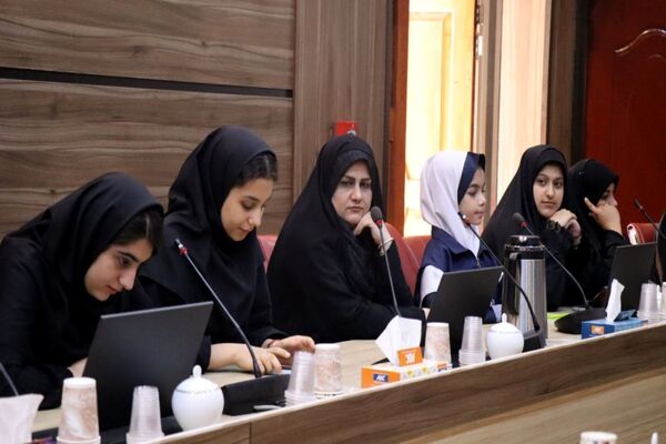 نشست صمیمی فعالین رسانه ای دانش‌آموزان با مدیرعامل خبرگزاری پانا