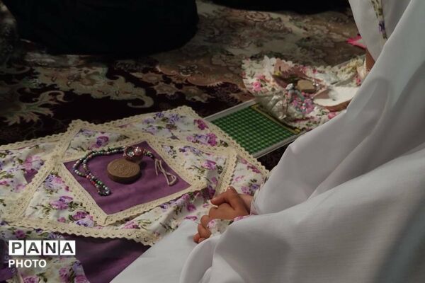 نسل نو در آینه ایمان؛ حضور دل‌نشین نوجوانان نماز جمعه بهارستان