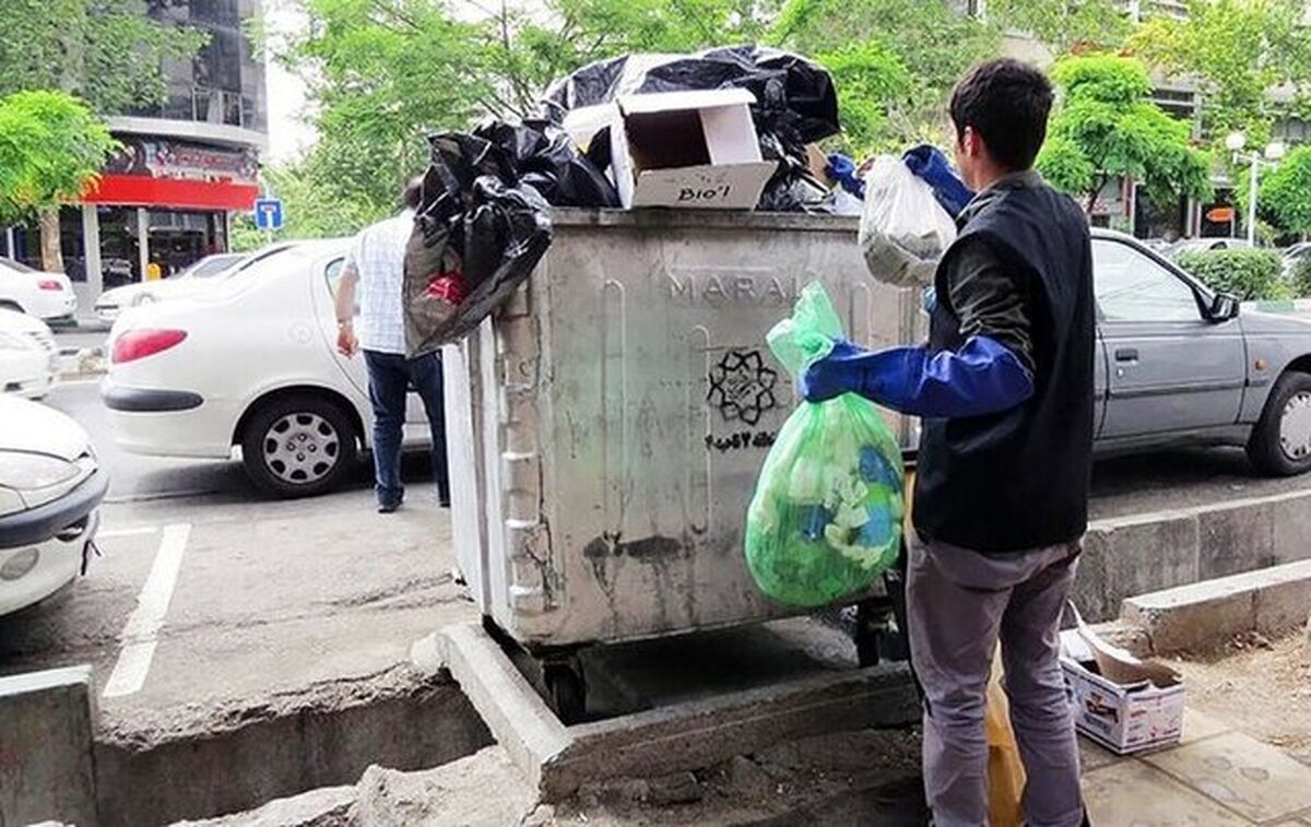 جمع‌آوری ۲۰۰ تن پسماند و ساماندهی زباله‌گردها در منطقه ۱۱