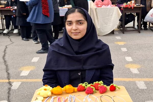 برگزاری بازارچه اقتصادی در دبیرستان شاهد تکتم