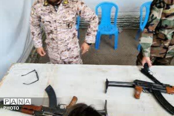 برپایی میز خدمت سلامت و نمایشگاه کتاب غدیر در رباط‌کریم