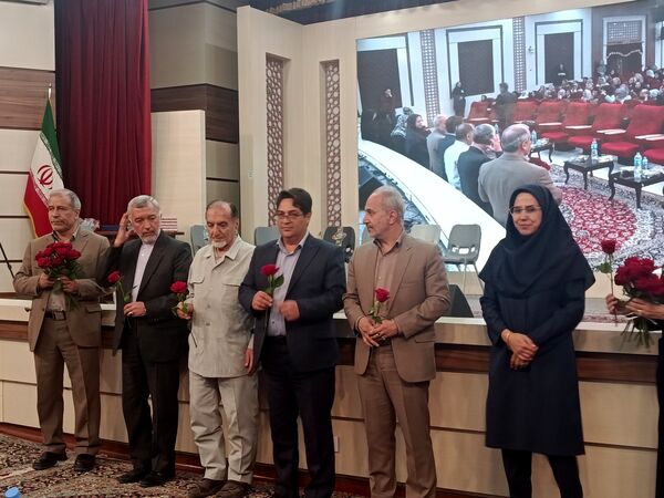 تجلیل از بازنشستگان آموزش و پرورش استان خراسان رضوی