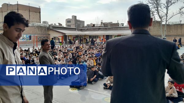 جشن میلاد امام علی (ع) و روز پدر در مدرسه ابوریحان بیرونی 