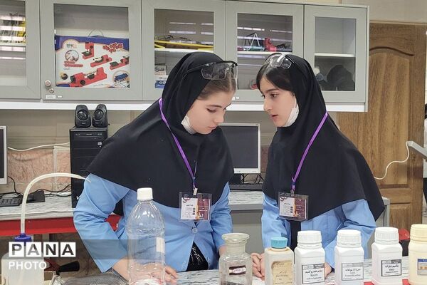 درخشش استعدادهای علمی مرحله استانی دوازدهمین جشنواره نوجوان خوارزمی در بهارستان‌دو