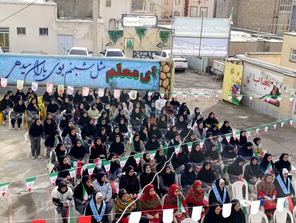 جشن باشکوه و پرشور ایرانمون در آموزشگاه دخترانه فاطمیه شهر کلات 