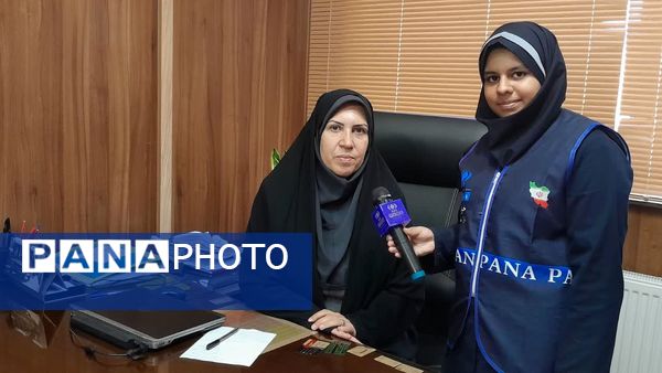 کارسوق سازه های سرنگی در دبیرستان دخترانه شاهدبحرینیان ناحیه۴ اصفهان