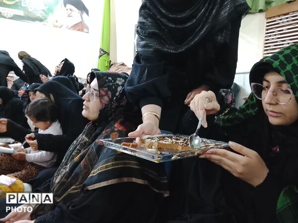 مراسم شب قدر در مسجد شهدای گمنام 