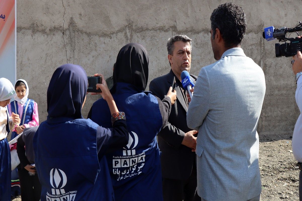 نهضت مدرسه‌سازی در پاکدشت شتاب گرفت و ۷ مدرسه در دست ساخت است