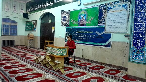 مراسم افطاری در دبیرستان دهخدا ناحیه یک کرج 