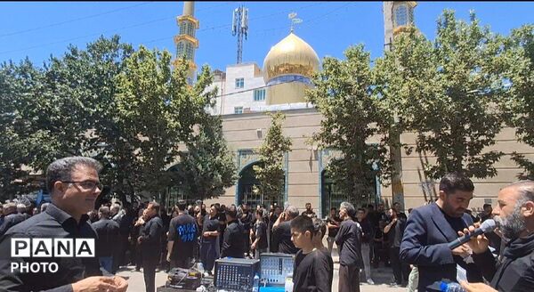 مراسم صبح عاشورای حسینی در مسجد جامع امیرالمؤمنین با حضور عزاداران حسینی 