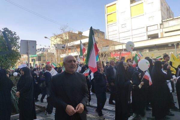 مردم انقلابی، برای وطن 