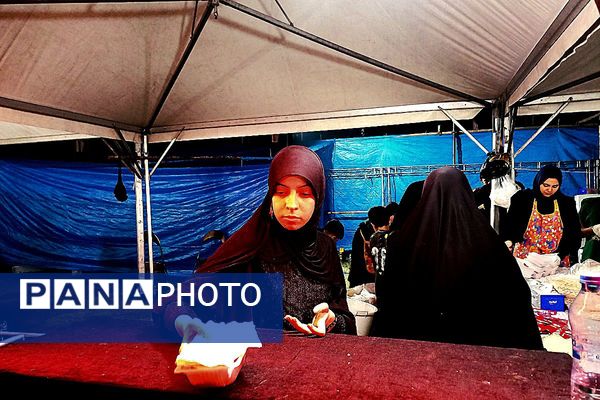 انفجار شور حسینی در قلب تهران؛ نوجوانان میدان آزادی را عاشورایی کردند