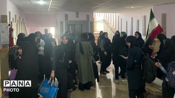 هنرستان هنرهای زیبا میزبان درخشش استعدادهای دختر در چهل و چهارمین جشنواره نمایش صحنه ای  و عروسکی