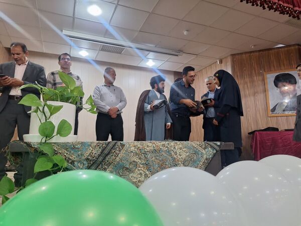 جشن باشکوه تجلیل از 400 نفر برتر حوزه پرورشی و تربیت‌بدنی در شهرستان بختگان