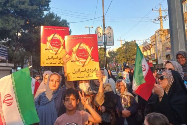 جشن بزرگ پیروزی رزمندگان اسلام در نبرد علیه رژیم صهیونیستی و آمریکای جنایتکار در شهرستان قروه