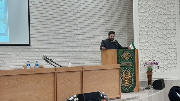 نشست صمیمی جوانان با حضرت آیت الله نورمفیدی
