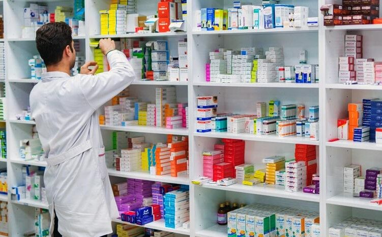 بیش از۹۰ هزار میلیارد ریال مطالبات داروخانه‌ها و مراکز درمانی غیر دانشگاهی پرداخت شد