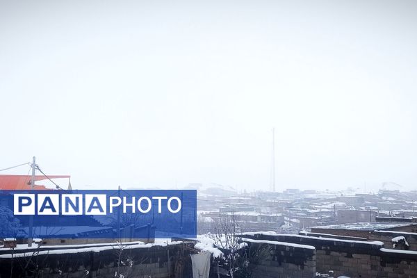 قلعه یزدان در قاب برفی زمستان