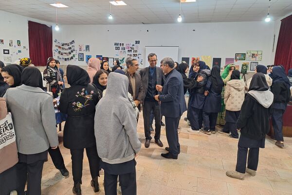 جشنواره "ایران رنگارنگ" در هنرستان سعادت پردیس
