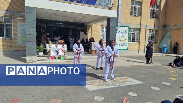 یک روز ورزشی در دبیرستان معراج تبریز