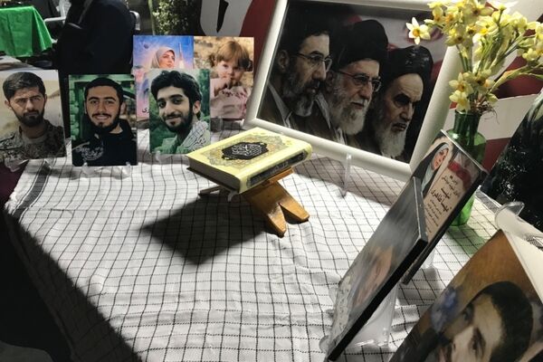 تجمع گسترده مردم در میدان صادقیه در حمایت از محور مقاومت و دشمن‌ستیزی