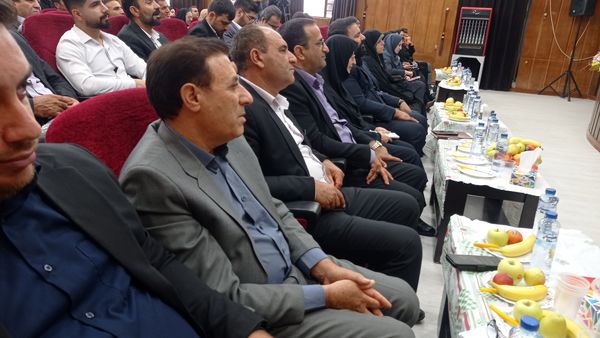 برگزاری دوره توانمندسازی نیروی انسانی در راستای رویکرد اصلاح روش‌های آموزش و تحول در محیط‌های یادگیری