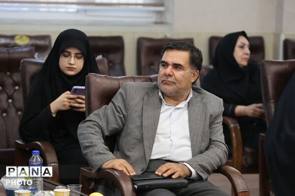 دیدار مدیرکل کانون پرورش فکری همدان با آیت‌الله شعبانی