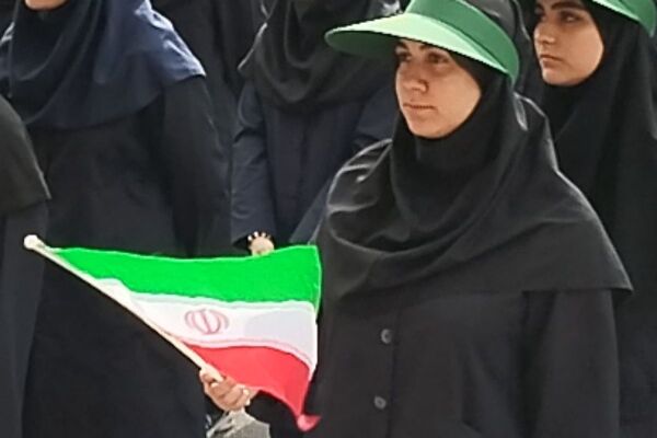 جشن نیمه شعبان در دبیرستان دخترانه صدیقه طاهره ناحیه یک شهرری 