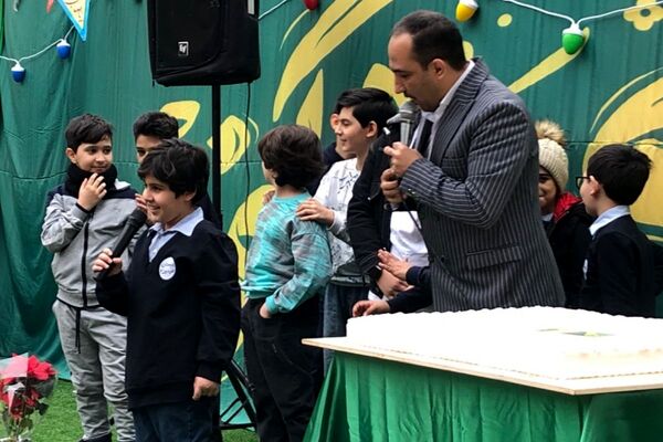 حضور پر شور دانش آموزان ناحیه دو شهرری در جشن نیمه شعبان و ایرانمون