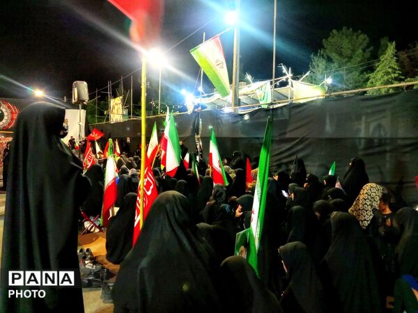 سومین شب عزاداری به یاد کودک سه ساله کربلا
