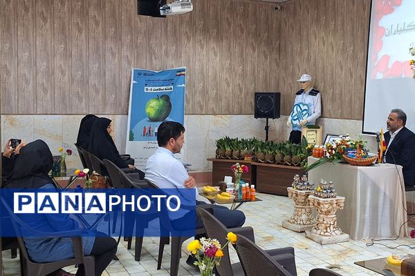 مراسم تقدیر از مراقبین سلامت ناحیه دو شهرری به مناسبت هفته سلامت